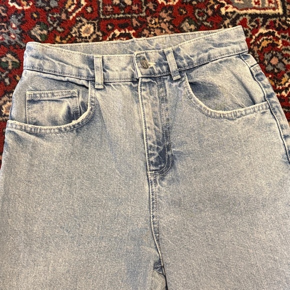 Reclaimed Vintage Jeans - Size 26 - Picture 5 of 11